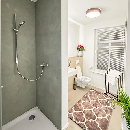 Modern Living: Hamburg & Baltic Sea Within 30 Min * Ahrensburg