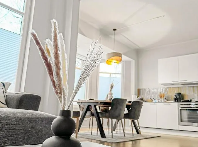 Modern Living: Hamburg & Baltic Sea Within 30 Min Apartamento